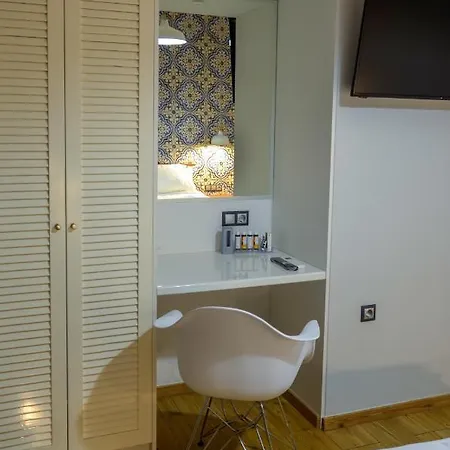 Ano Apartment *